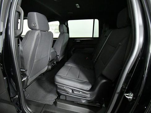 New 2026 Chevrolet Suburban LS image 24