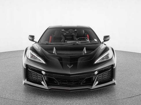 Used 2026 Chevrolet Corvette ZR1 RWD image 9