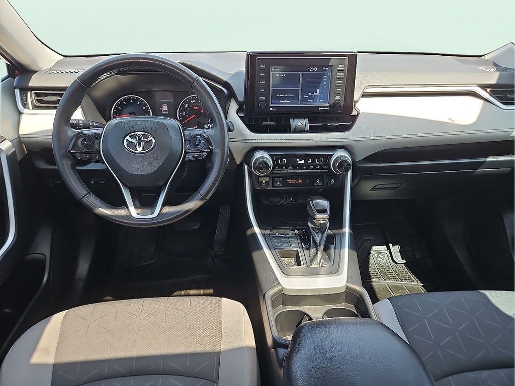 Used 2021 Toyota RAV4 XLE w/ Convenience Package AWD/4WD image 11