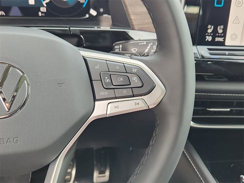 New 2026 Volkswagen Atlas SEL Premium R-Line image 17