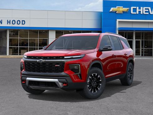 New 2026 Chevrolet Traverse Z71 w/ Driver Confidence Package image 6