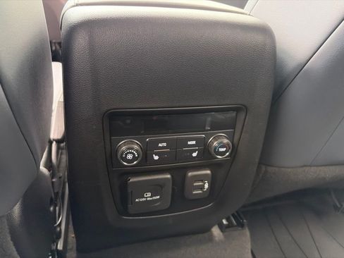 Used 2020 Buick Enclave Premium w/ Trailering Package, 5000 lbs. AWD/4WD image 23
