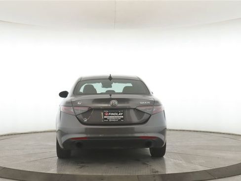 Used 2024 Alfa Romeo Giulia Ti AWD/4WD image 11