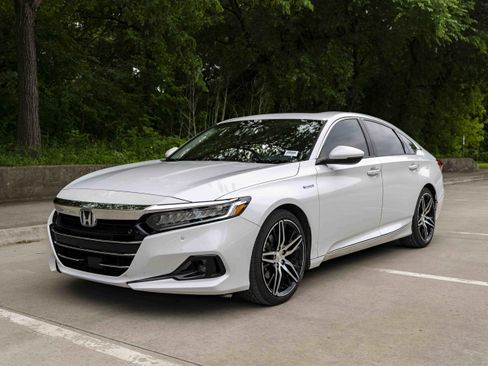 Used 2022 Honda Accord Touring image 5