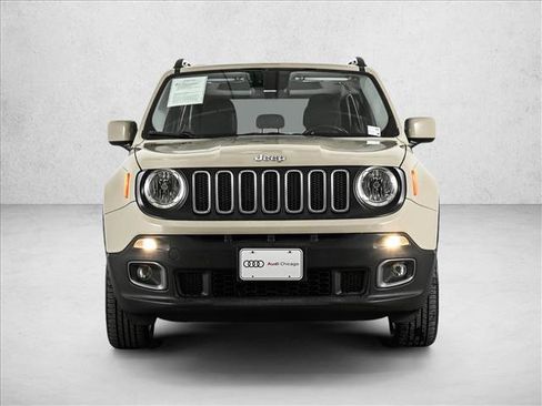 Used 2015 Jeep Renegade Latitude image 2