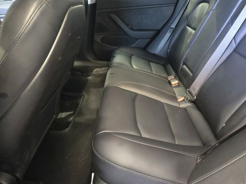 Used 2018 Tesla Model 3 Long Range image 12