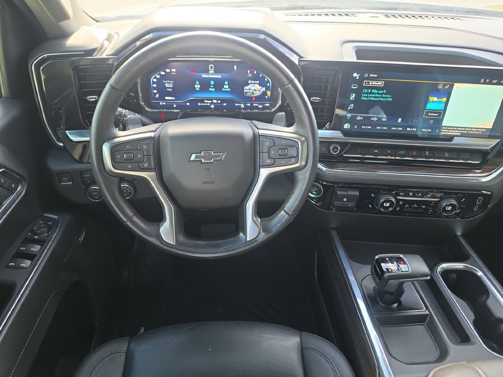 Used 2023 Chevrolet Silverado 1500 RST AWD/4WD image 9