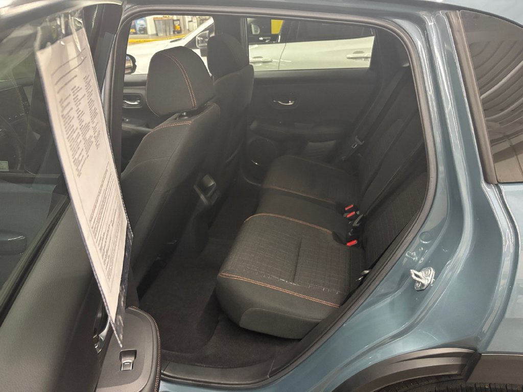 Used 2024 Honda HR-V Sport image 14
