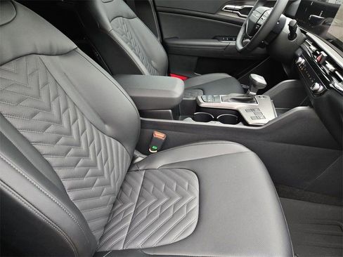 New 2026 Kia Sportage X-Line w/ X-Line Technology Package AWD/4WD image 11