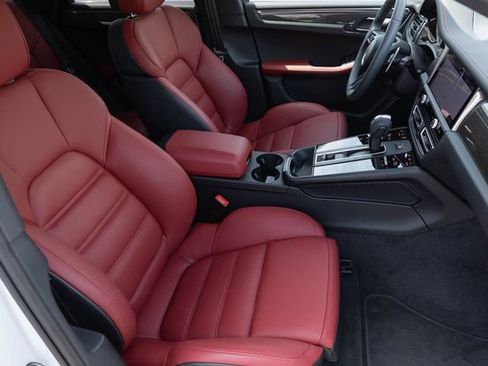 Used 2025 Porsche Macan S AWD/4WD image 21