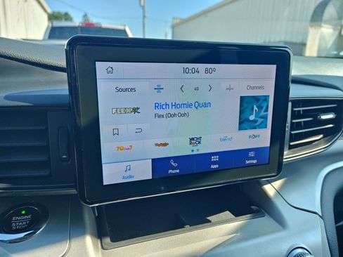 Used 2021 Ford Explorer XLT AWD/4WD image 19