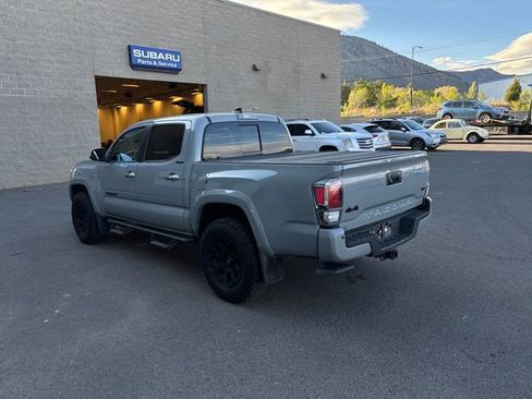 Used 2020 Toyota Tacoma Limited AWD/4WD image 10