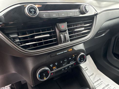 Used 2024 Ford Escape Active image 25