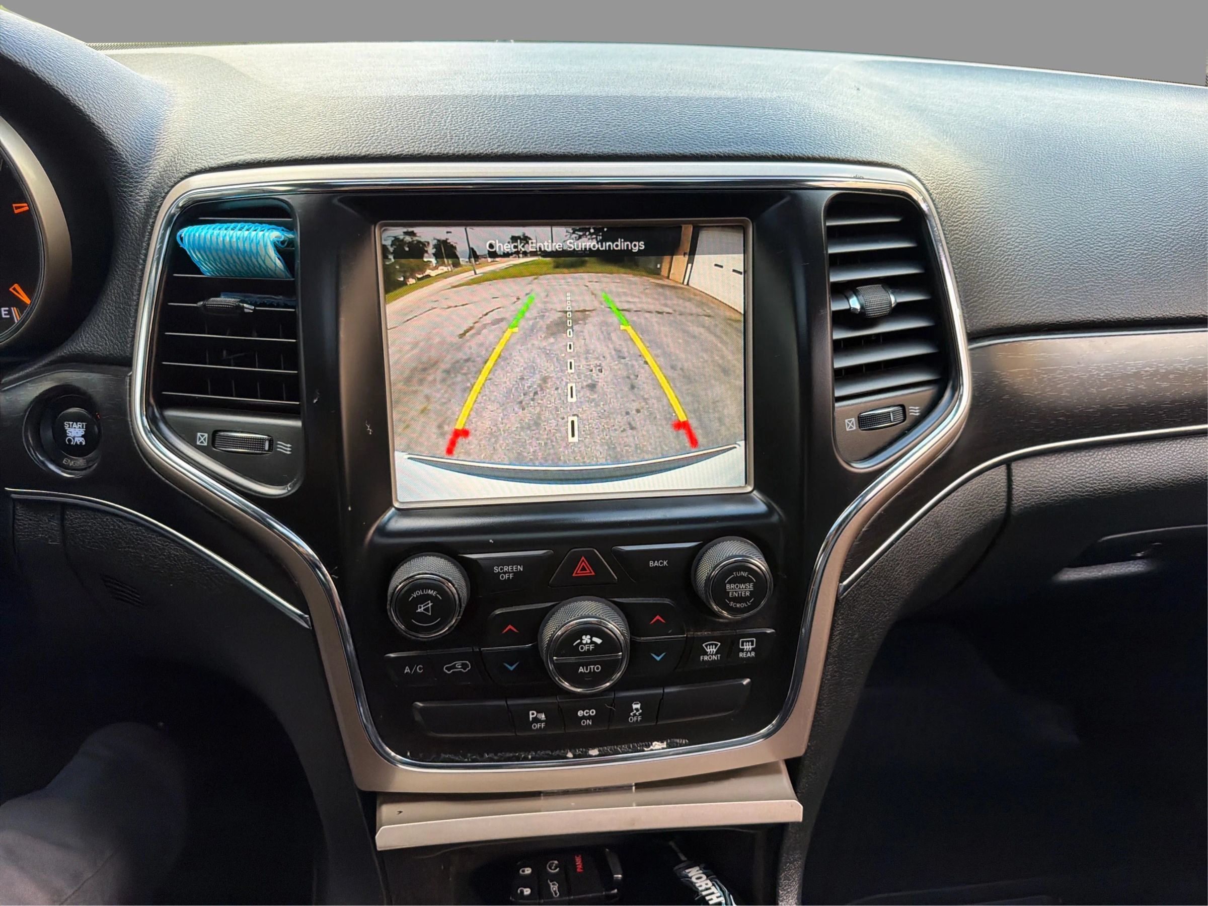 Used 2015 Jeep Grand Cherokee Limited AWD/4WD image 30