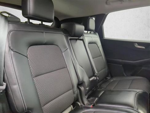 Used 2024 Ford Escape SE image 24