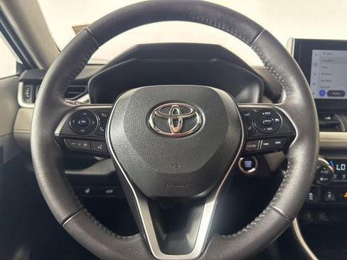 Used 2023 Toyota RAV4 XLE w/ Convenience Package FWD image 19