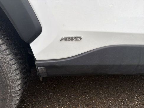 Used 2024 Toyota RAV4 LE image 7