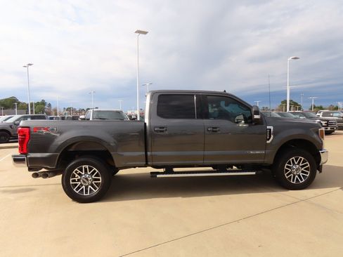 Used 2019 Ford F250 Lariat w/ Lariat Ultimate Package image 10