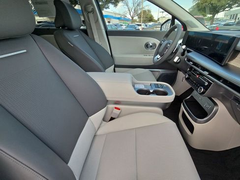 New 2026 Hyundai Ioniq 9 Limited w/ Tow & Go Package AWD/4WD image 10