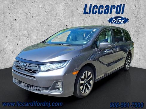 Used 2025 Honda Odyssey EX-L image 2