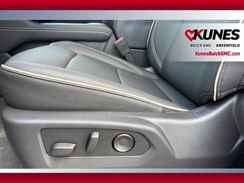 New 2026 GMC Yukon Elevation AWD/4WD image 15