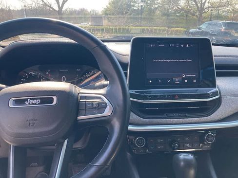 Used 2022 Jeep Compass Latitude w/ Convenience Group image 21