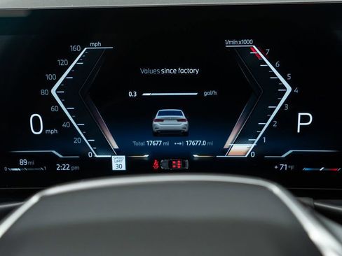 Used 2025 BMW 330i xDrive Sedan w/ Convenience Package image 15