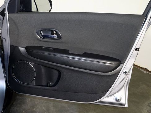 Used 2022 Honda HR-V EX image 30