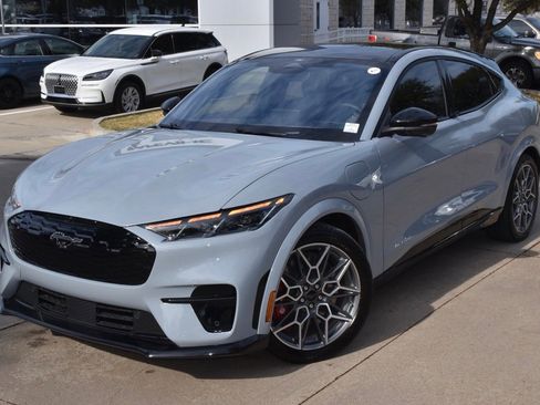 Certified 2025 Ford Mustang Mach-E GT image 41