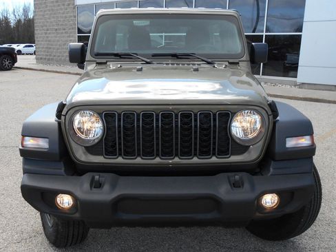New 2026 Jeep Wrangler Unlimited Sport AWD/4WD image 28