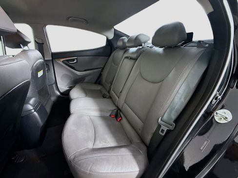 Used 2016 Hyundai Elantra Limited image 25