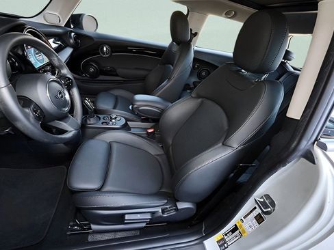 Used 2023 MINI Cooper SE image 14