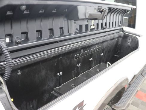 Used 2022 RAM 2500 Limited w/ Off Road Package AWD/4WD image 26