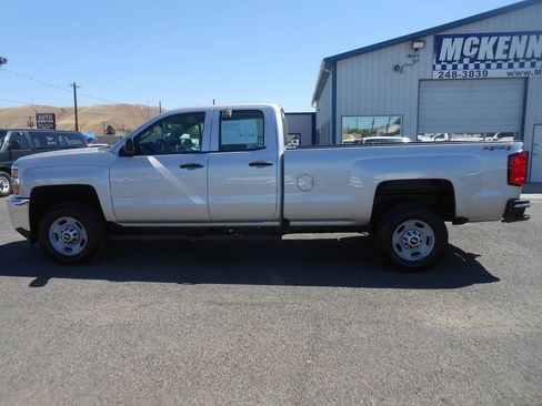 Used 2017 Chevrolet Silverado 2500 W/T AWD/4WD image 6