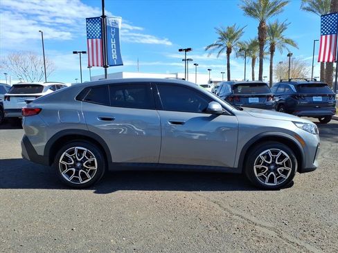 Used 2025 BMW X2 xDrive28i w/ Technology Package image 4