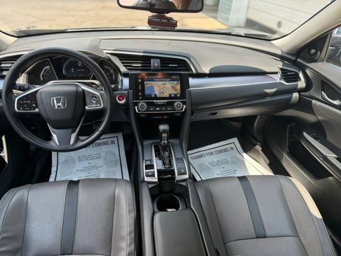 Used 2017 Honda Civic Touring image 10