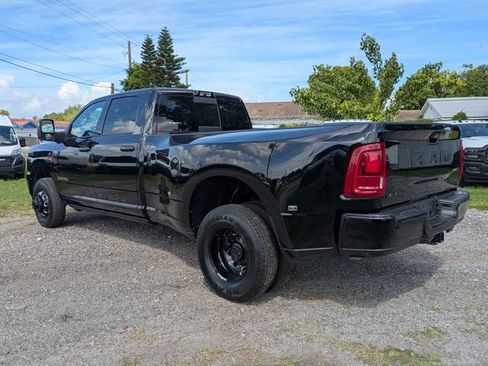 New 2026 RAM 3500 Laramie AWD/4WD image 5