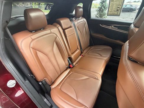 Used 2022 Lincoln Nautilus Reserve w/ Equipment Group 201A AWD/4WD image 15
