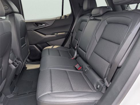 New 2026 Chevrolet Equinox LT FWD image 11