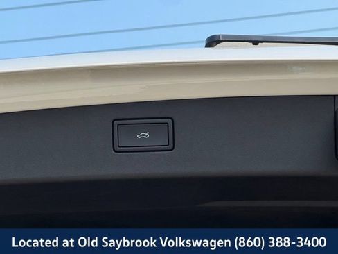 Certified 2025 Volkswagen Tiguan SEL R-Line AWD/4WD image 23