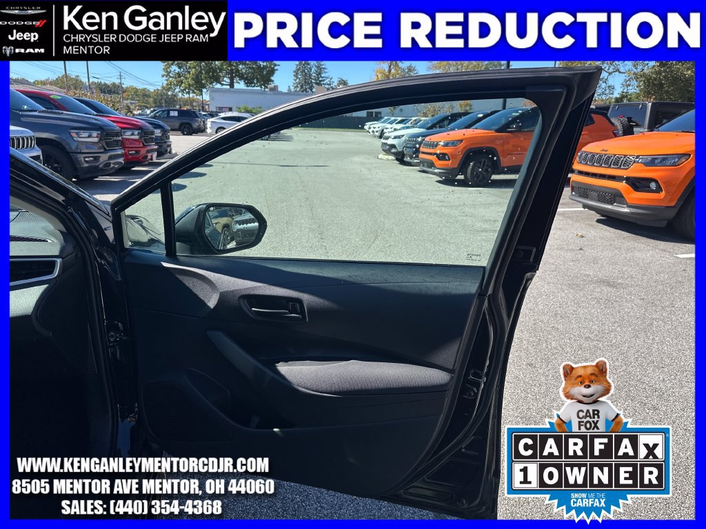 Used 2025 Toyota Corolla LE FWD image 24