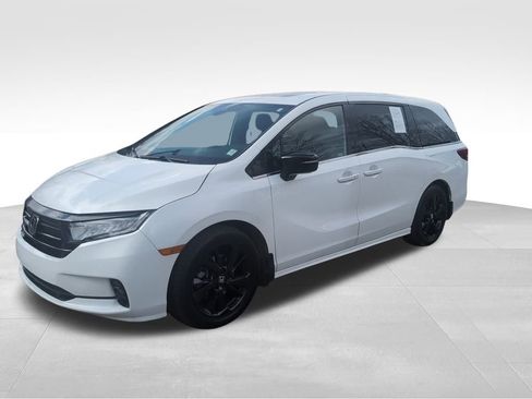 Used 2023 Honda Odyssey Sport image 4