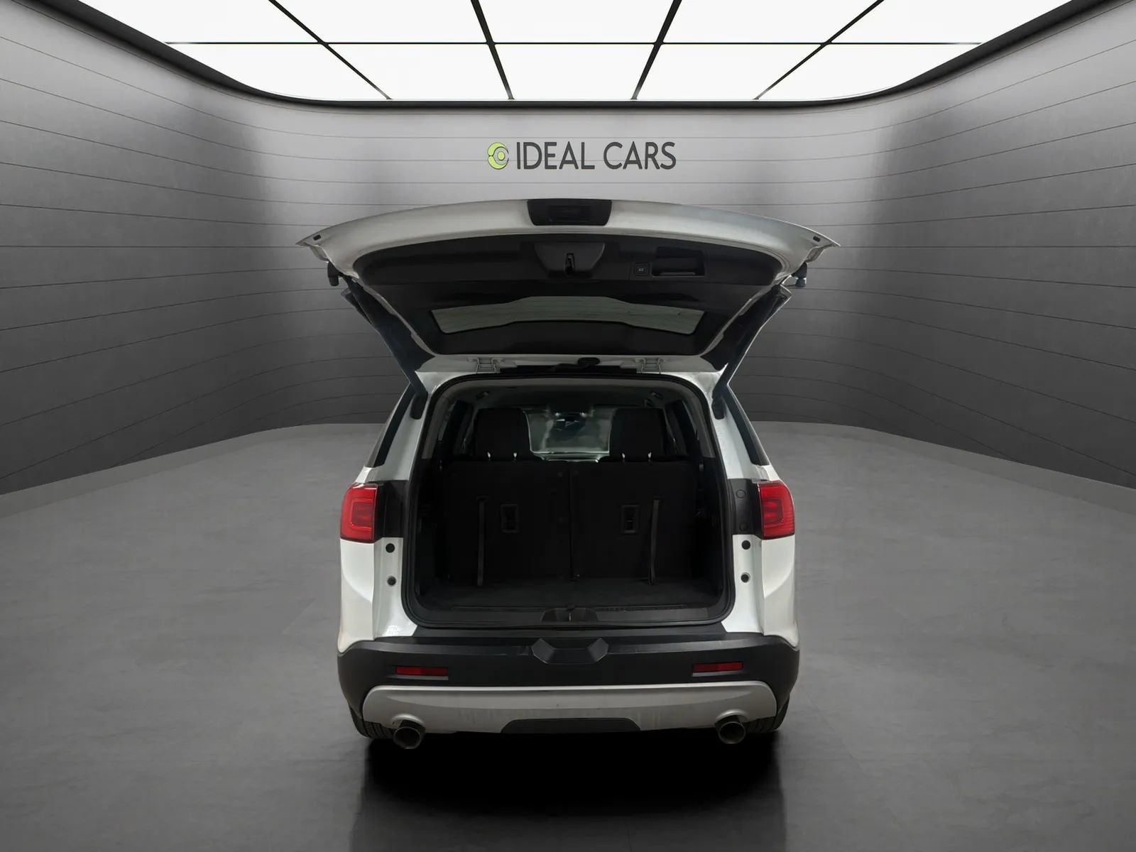 Used 2018 GMC Acadia SLE w/ LPO, Cargo Package FWD image 9