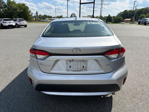 Used 2020 Toyota Corolla LE FWD image 7