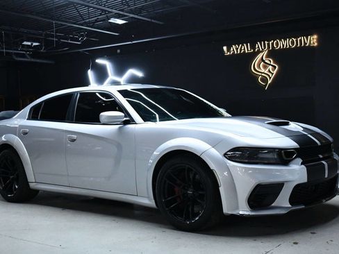 Used 2020 Dodge Charger Scat Pack RWD image 3