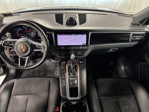 Used 2019 Porsche Macan AWD/4WD image 4