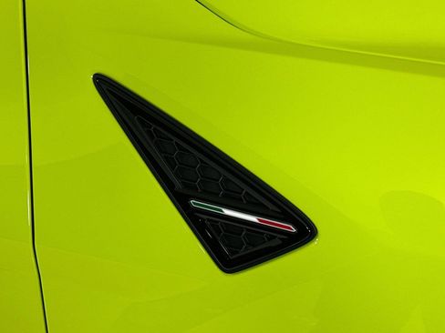 Used 2024 Lamborghini Urus S AWD/4WD image 40