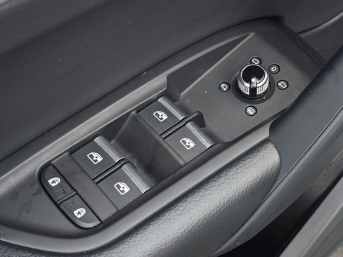 Used 2025 Audi Q5 2.0T Premium image 34