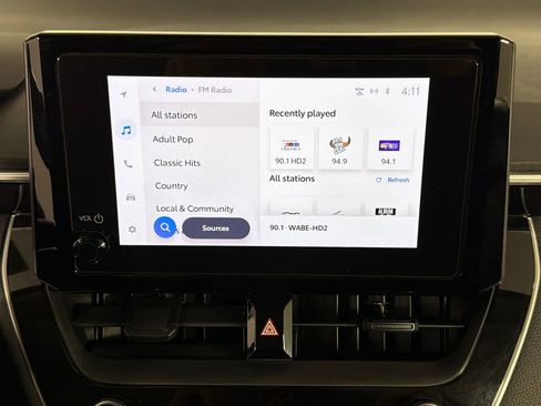 Used 2025 Toyota Corolla LE image 28