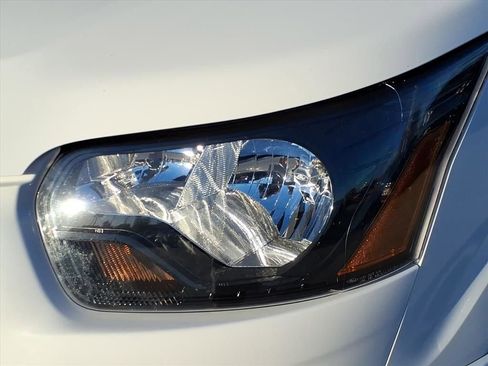 Used 2024 Ford Transit 350 XLT image 11